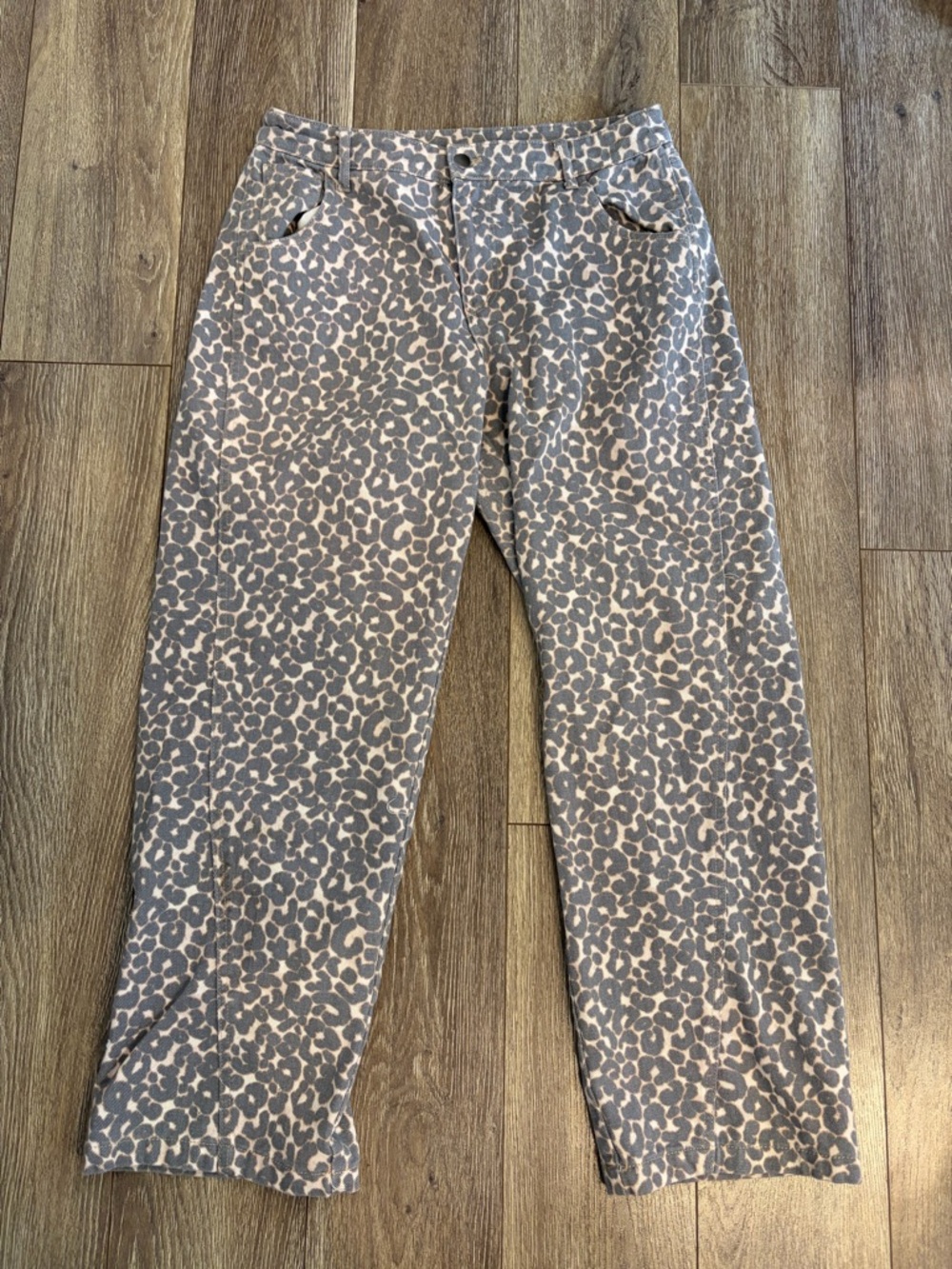 wild fable Grey and Cream Leopard-Print Pants